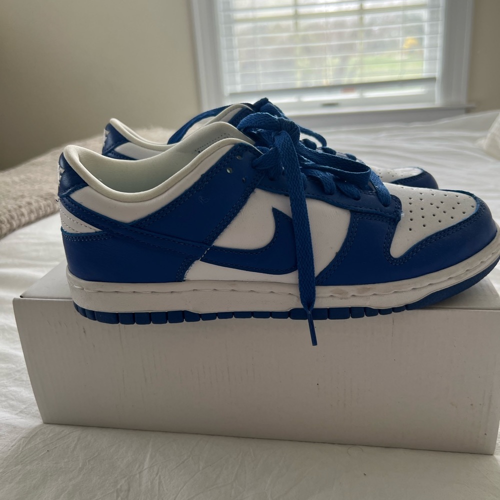 DUNKS - blue and white